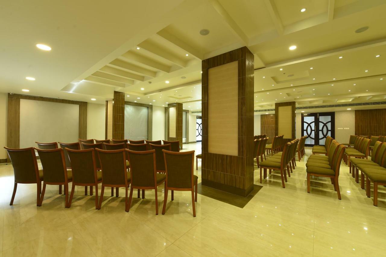 Mayas Kem Pride Tiruchirappalli Esterno foto